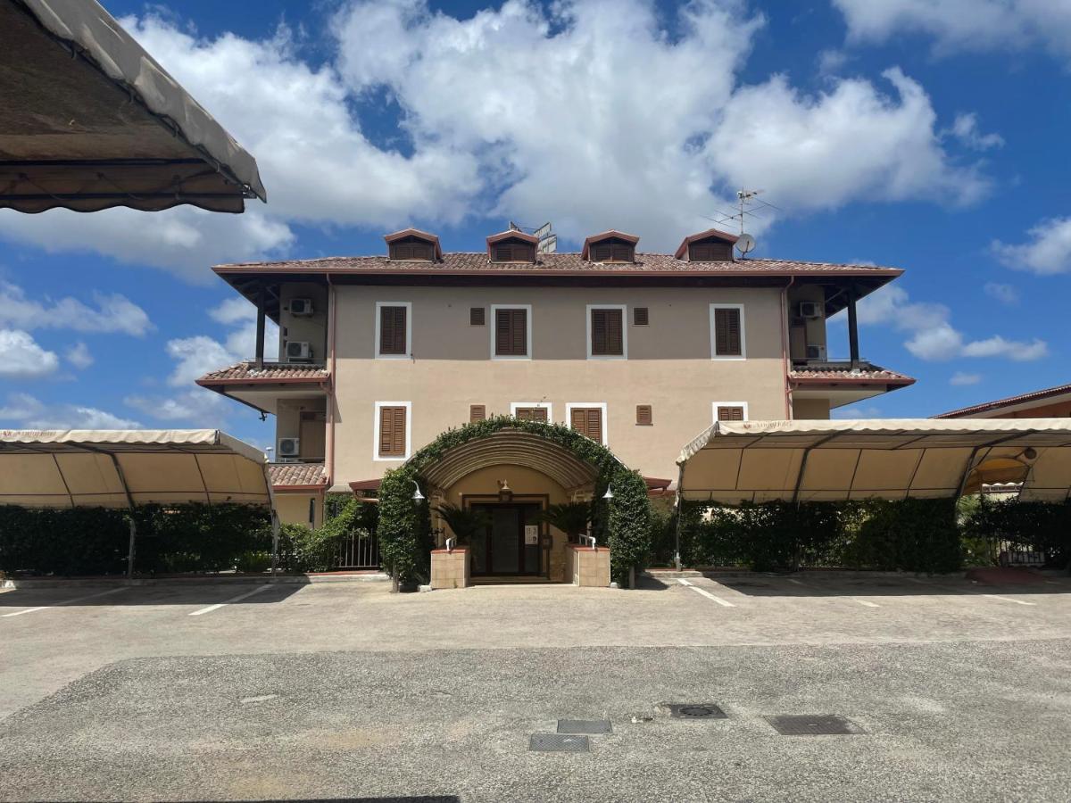Ninfa Hotel Qualiano Exterior photo